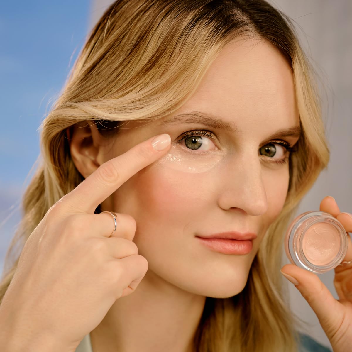 Catrice Under Eye Brightener Concealer – 010 Light Rose